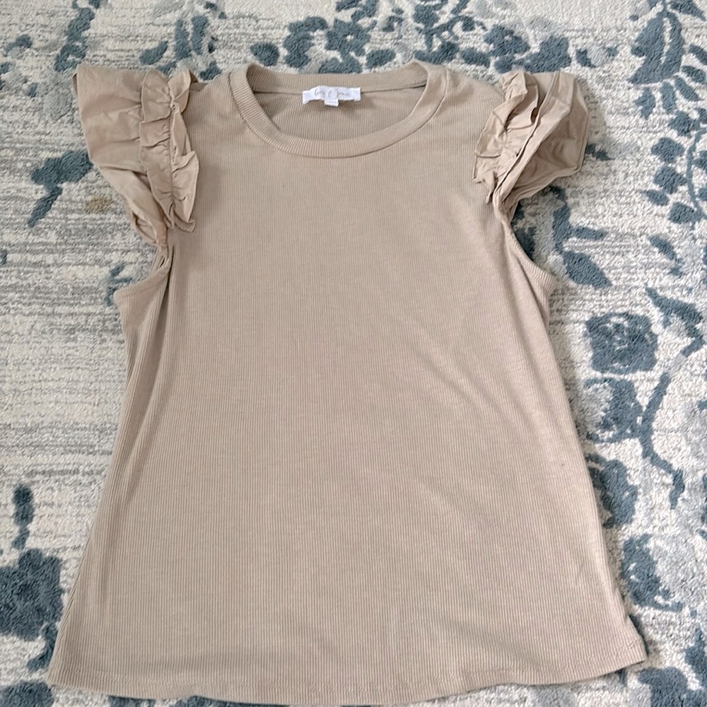 Love and Piece Dilliards size XL in kids.